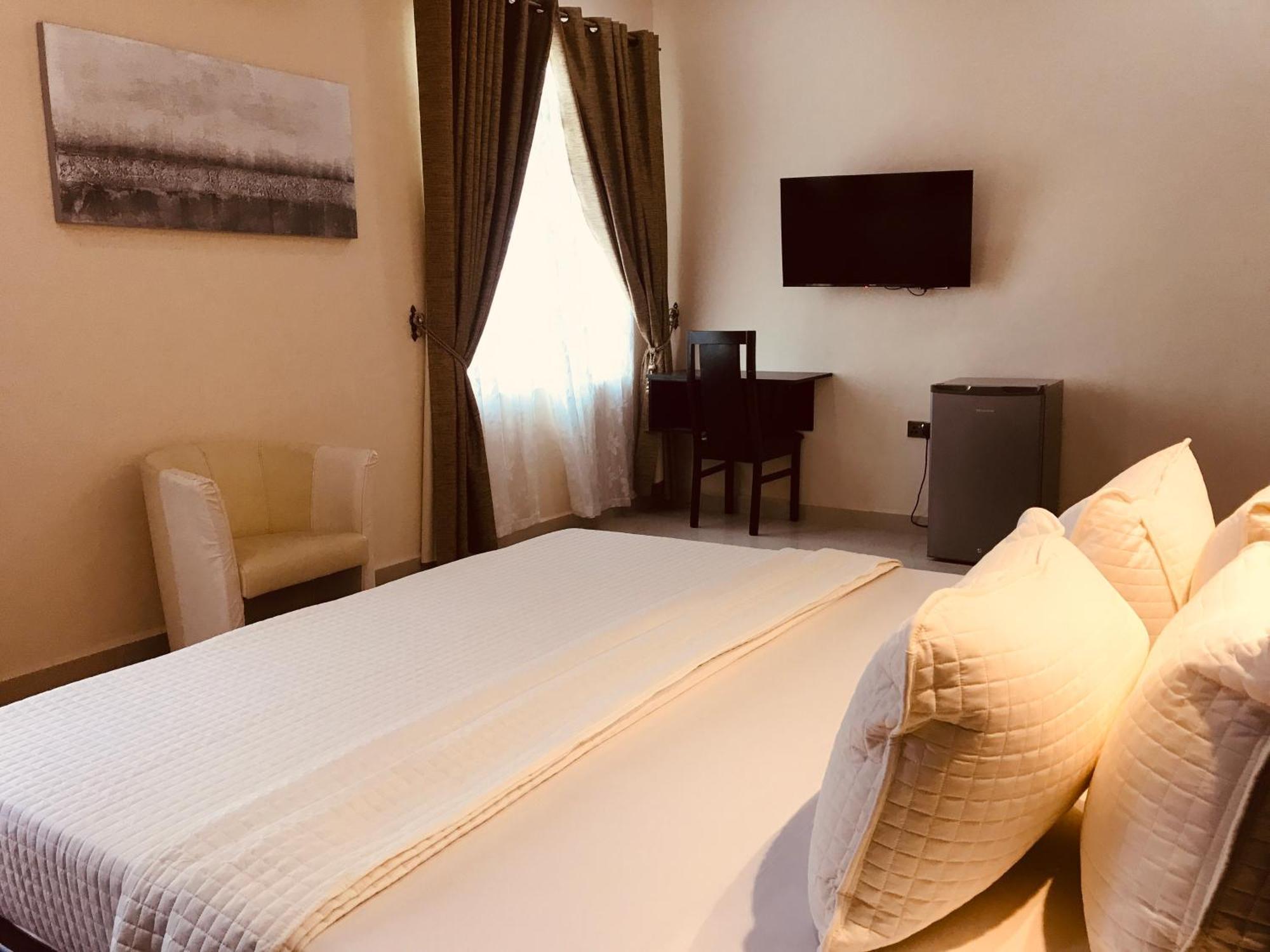 Labev Hotel Kumasi Kültér fotó